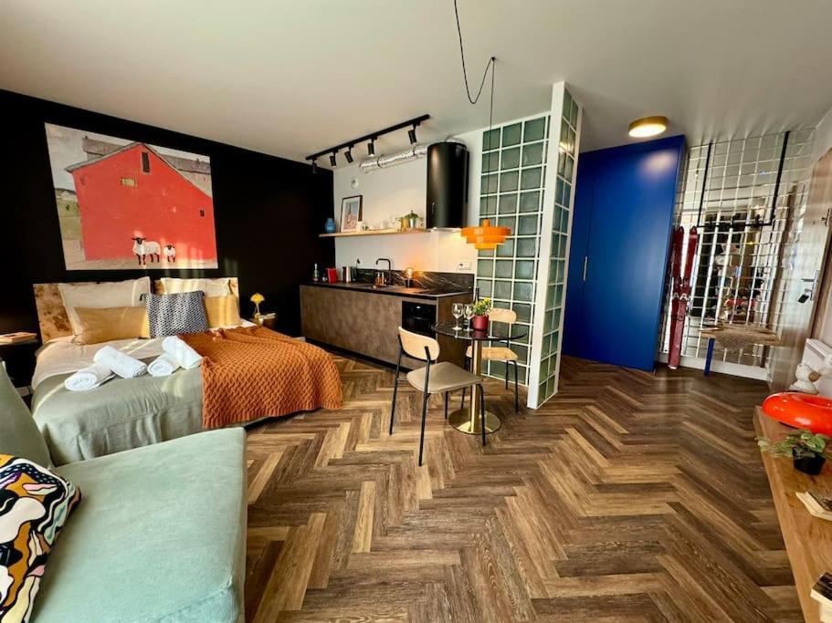 Art & Sunski Studio Z Garazem Podziemnym Krynica Zdroj Buitenkant foto