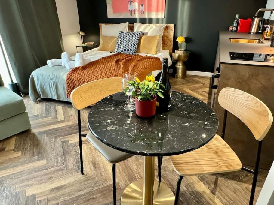 Art & Sunski Studio Z Garazem Podziemnym Krynica Zdroj Buitenkant foto